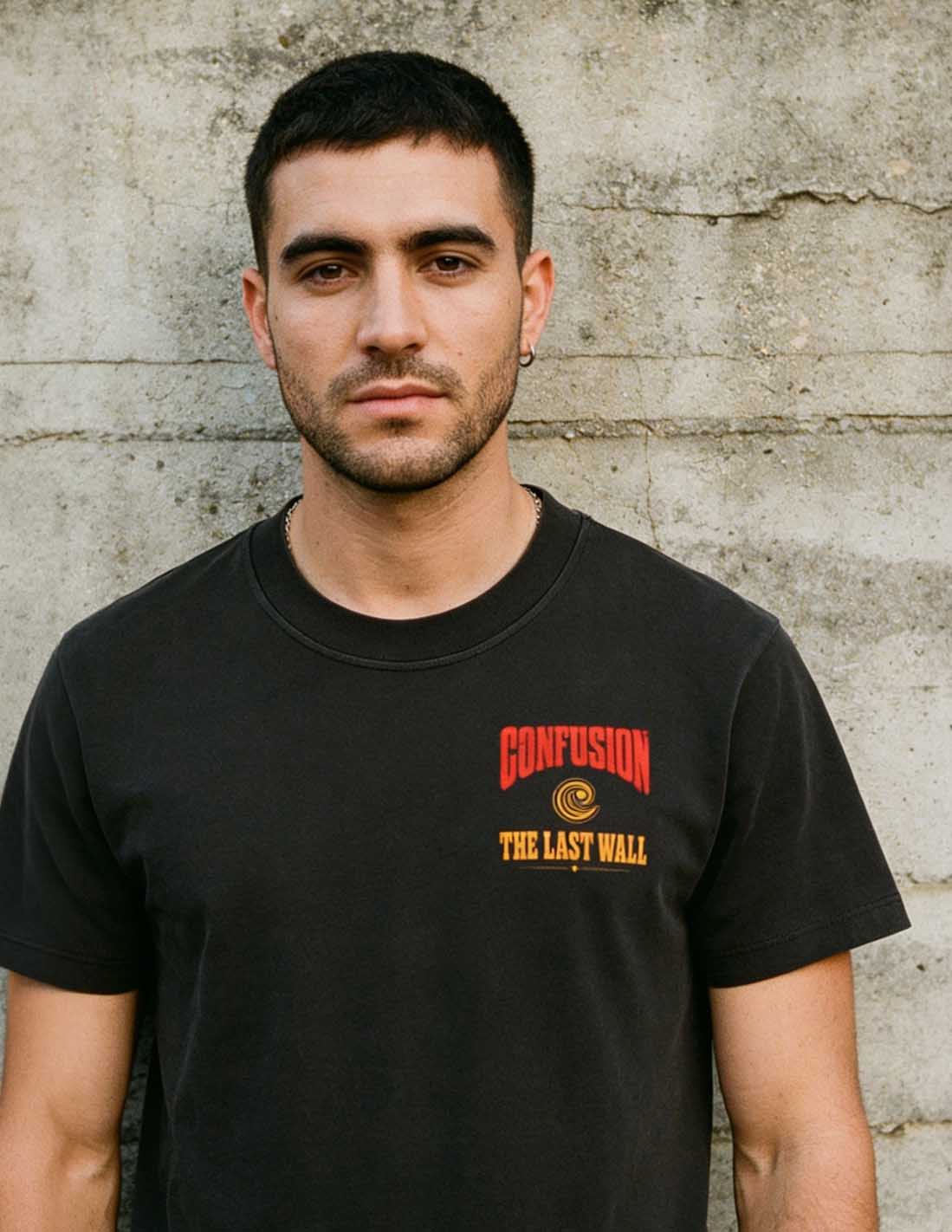 THE LAST WALL TEE BLACK COFFEE OVERSIZE HARD LAVADO PIEDRA