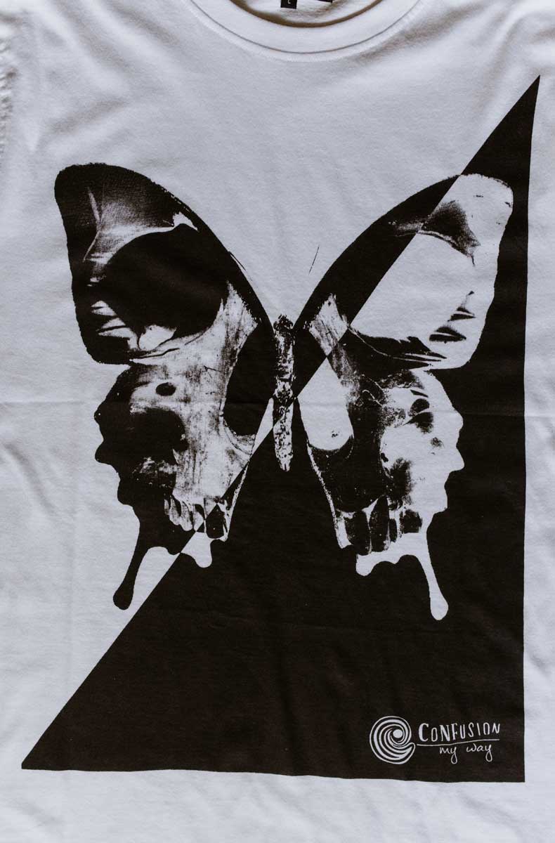SKULL BUTTERFLY WHITE TEE